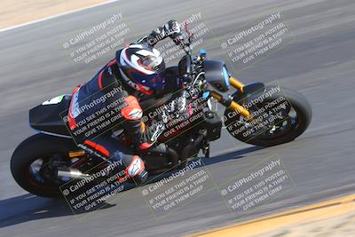 media/Dec-10-2023-SoCal Trackdays (Sun) [[0ce70f5433]]/Turn 10 Inside (140pm)/